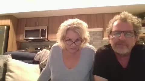 Snapshot of oneoften1000 chatting on 12.18.24 couple mature milf bigboobs curvy mommydaddy online show from 12.18.24