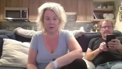 Snapshot of oneoften1000 chatting on 12.18.24 couple mature milf bigboobs curvy mommydaddy online show from 12.18.24