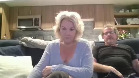 Snapshot of oneoften1000 chatting on 12.21.24 couple mature milf bigboobs curvy mommydaddy online show from 12.21.24