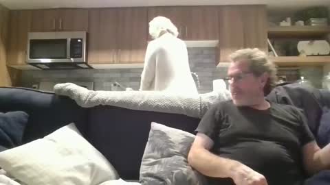 Snapshot of oneoften1000 chatting on 12.29.24 couple mature milf bigboobs curvy mommydaddy online show from 12.29.24