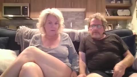 Snapshot of oneoften1000 chatting on 01.06.25 couple mature milf bigboobs curvy mommydaddy online show from 01.06.25