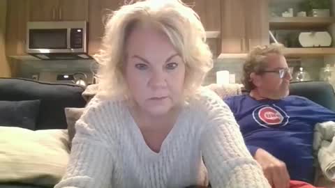 Snapshot of oneoften1000 chatting on 01.09.25 couple mature milf bigboobs curvy mommydaddy online show from 01.09.25