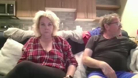 Snapshot of oneoften1000 chatting on 01.28.25 couple mature milf bigboobs curvy mommydaddy online show from 01.28.25