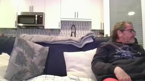 Snapshot of oneoften1000 chatting on 02.16.25 couple mature milf bigboobs curvy mommydaddy online show from 02.16.25
