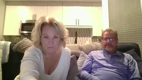 Snapshot of oneoften1000 chatting on 02.20.25 couple mature milf bigboobs curvy mommydaddy online show from 02.20.25