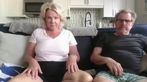 Snapshot of oneoften1000 chatting on 02.28.25 couple mature milf bigboobs curvy mommydaddy online show from 02.28.25