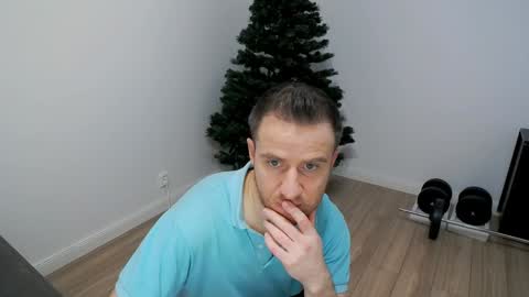 onesexyguy4u online show from 12.19.24