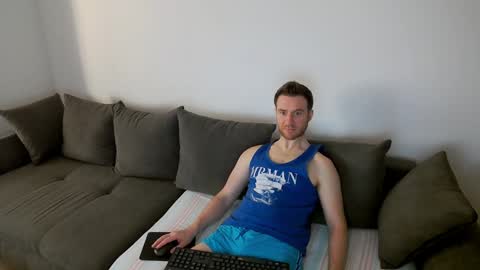 onesexyguy4u online show from 01.19.25