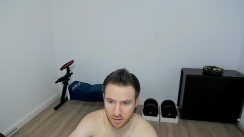 onesexyguy4u online show from 02.05.25