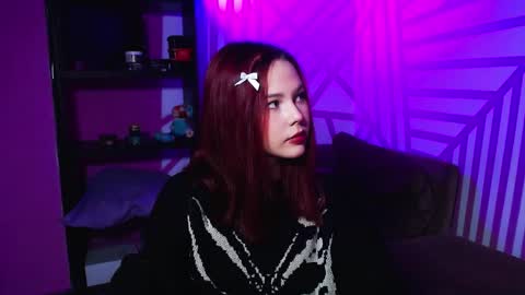 Snapshot of onessandra chatting on 09.20.25 onessandra online show from 09.20.25