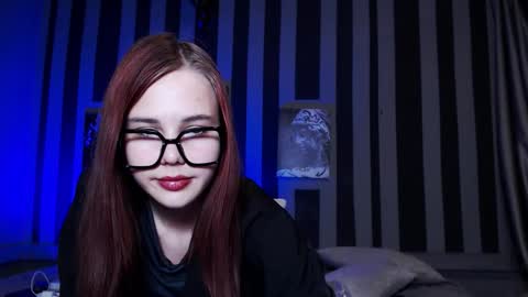 Snapshot of onessandra chatting on 10.21.25 onessandra online show from 10.21.25