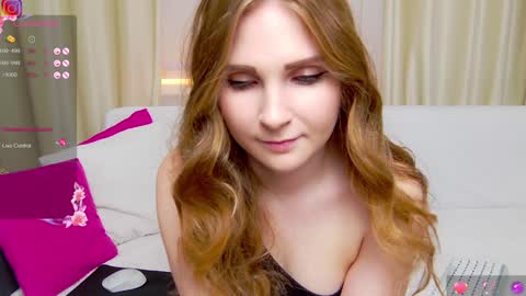 Snapshot of only1liza chatting on 01.29.25  Saturday- start 0200 GMT3 online show from 01.29.25