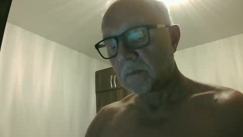 Onlyfunwithyou online show from 11.18.25