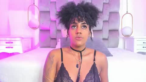 Snapshot of onlygia chatting on 02.16.26 Only online show from 02.16.26