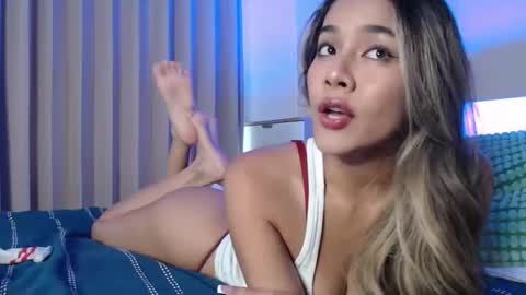 Lily Peach  -   online show from 04.14.26