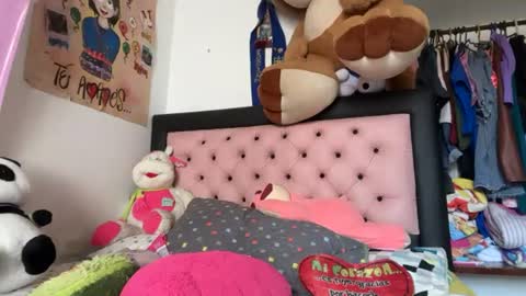 PAREJA LATINA JOVEN MUY CACHONDOS online show from 06.30.26