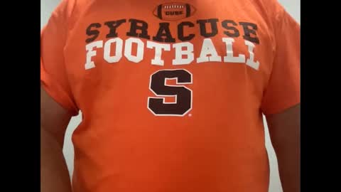 Snapshot of onthedlhere chatting on 09.21.25 onthedlhere online show from 09.21.25