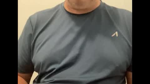 Snapshot of onthedlhere chatting on 10.04.25 onthedlhere online show from 10.04.25