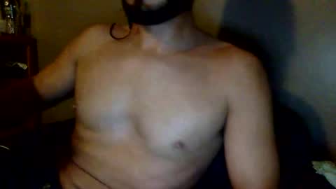 Snapshot of oofthatstuff chatting on 10.19.25 oofthatstuff online show from 10.19.25