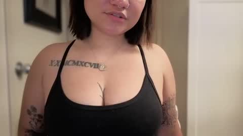 Miss Girly online show from 04.17.26