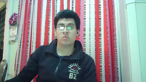 oomaurooo online show from 12.19.24