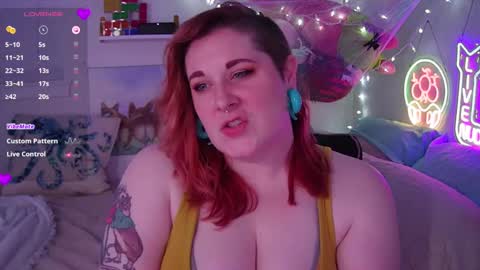 Snapshot of opalreigning chatting on 12.28.24 Opal online show from 12.28.24