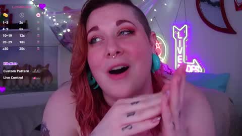 Snapshot of opalreigning chatting on 02.07.25 Opal online show from 02.07.25