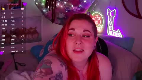 Snapshot of opalreigning chatting on 09.30.25 Opal online show from 09.30.25