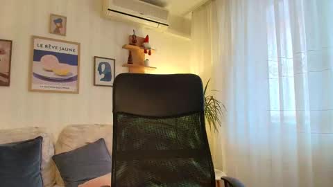 ophelia blue online show from 01.12.26