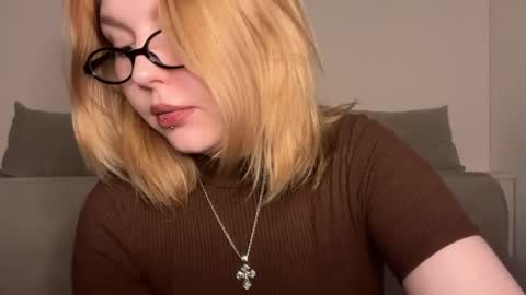 Ophelia online show from 04.24.26