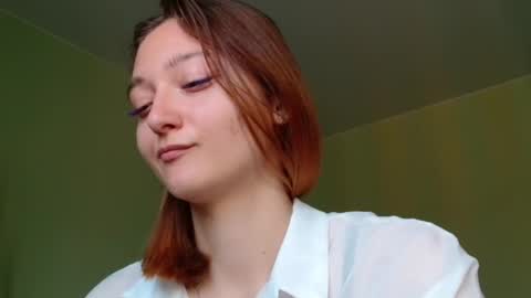 Snapshot of orange___melani chatting on 10.08.25 Melani online show from 10.08.25