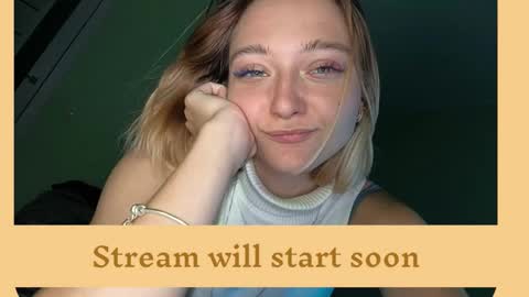 Snapshot of orange___melani chatting on 10.23.25 Melani online show from 10.23.25
