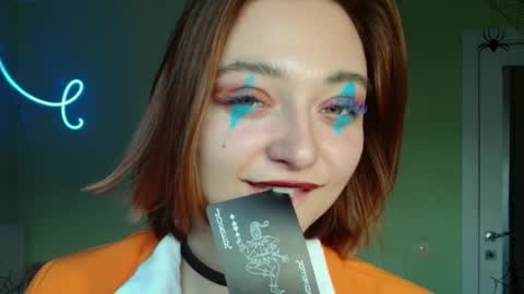 Snapshot of orange___melani chatting on 10.30.25 Melani online show from 10.30.25