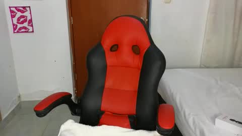 ORANGE ANGEL online show from 01.08.26