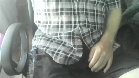 Snapshot of ore_cam chatting on 01.23.25 Ore online show from 01.23.25