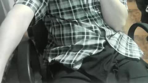 Snapshot of ore_cam chatting on 01.29.25 Ore online show from 01.29.25