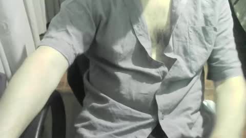 Snapshot of ore_cam chatting on 02.02.25 Ore online show from 02.02.25