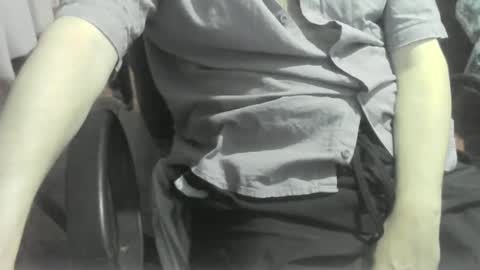 Snapshot of ore_cam chatting on 02.04.25 Ore online show from 02.04.25