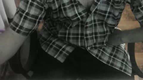 Snapshot of ore_cam chatting on 02.09.25 Ore online show from 02.09.25