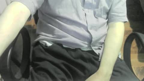 Snapshot of ore_cam chatting on 02.12.25 Ore online show from 02.12.25