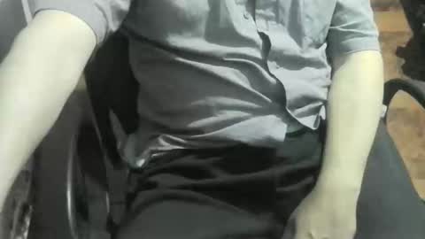 Snapshot of ore_cam chatting on 03.04.25 Ore online show from 03.04.25