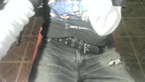 Snapshot of ore_cam chatting on 09.13.25 Ore online show from 09.13.25