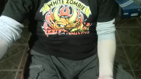 Snapshot of ore_cam chatting on 09.14.25 Ore online show from 09.14.25