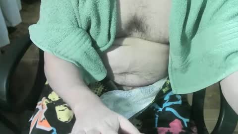 Snapshot of ore_cam chatting on 10.09.25 Ore online show from 10.09.25