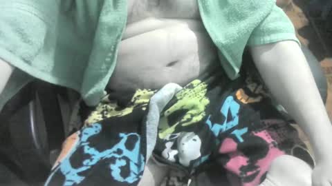 Snapshot of ore_cam chatting on 10.11.25 Ore online show from 10.11.25