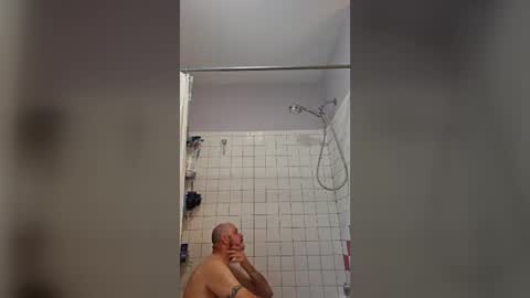 Snapshot of orfordfran chatting on 07.19.26 orfordfran online show from 07.19.26