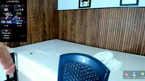Snapshot of ori_whore chatting on 06.12.26 ori_whore online show from 06.12.26