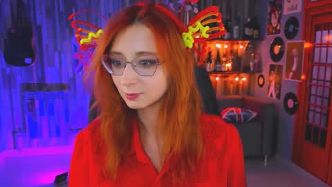 Orianna -  Hi Im into geek culture cosplay crafting LARP games. Shall we play DnD online show from 12.04.24