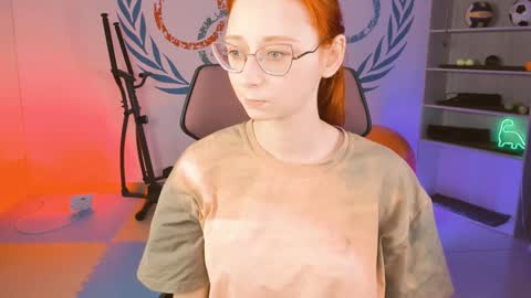 Orianna -  Hi Im into geek culture cosplay crafting LARP games. Shall we play DnD online show from 01.19.25