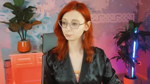 Orianna -  Hi Im into geek culture cosplay crafting LARP games. Shall we play DnD online show from 01.22.25